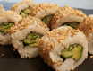 U1 Ura Maki mit Gurken, Avocado, Sesam
